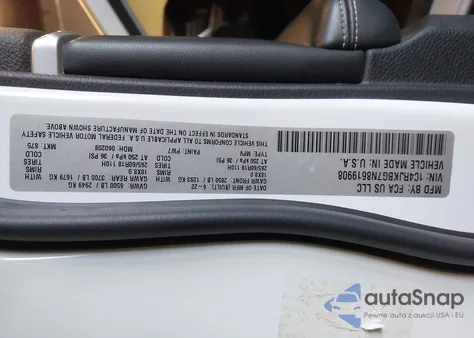 2022 Jeep Grand Cherokee L Limited 4X4 from USA, damaged, VIN 1C4RJKBG7N8619908